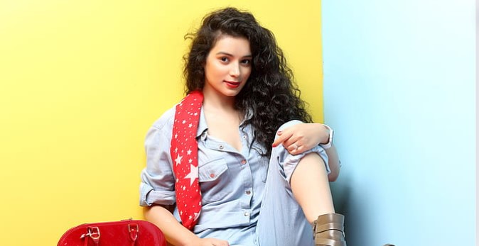 Sukirti Kandpal Body Measurements, Family, Height, Weight, Net Worth & Husband